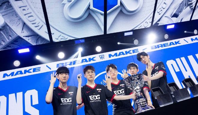 于这两位足 于这两位足